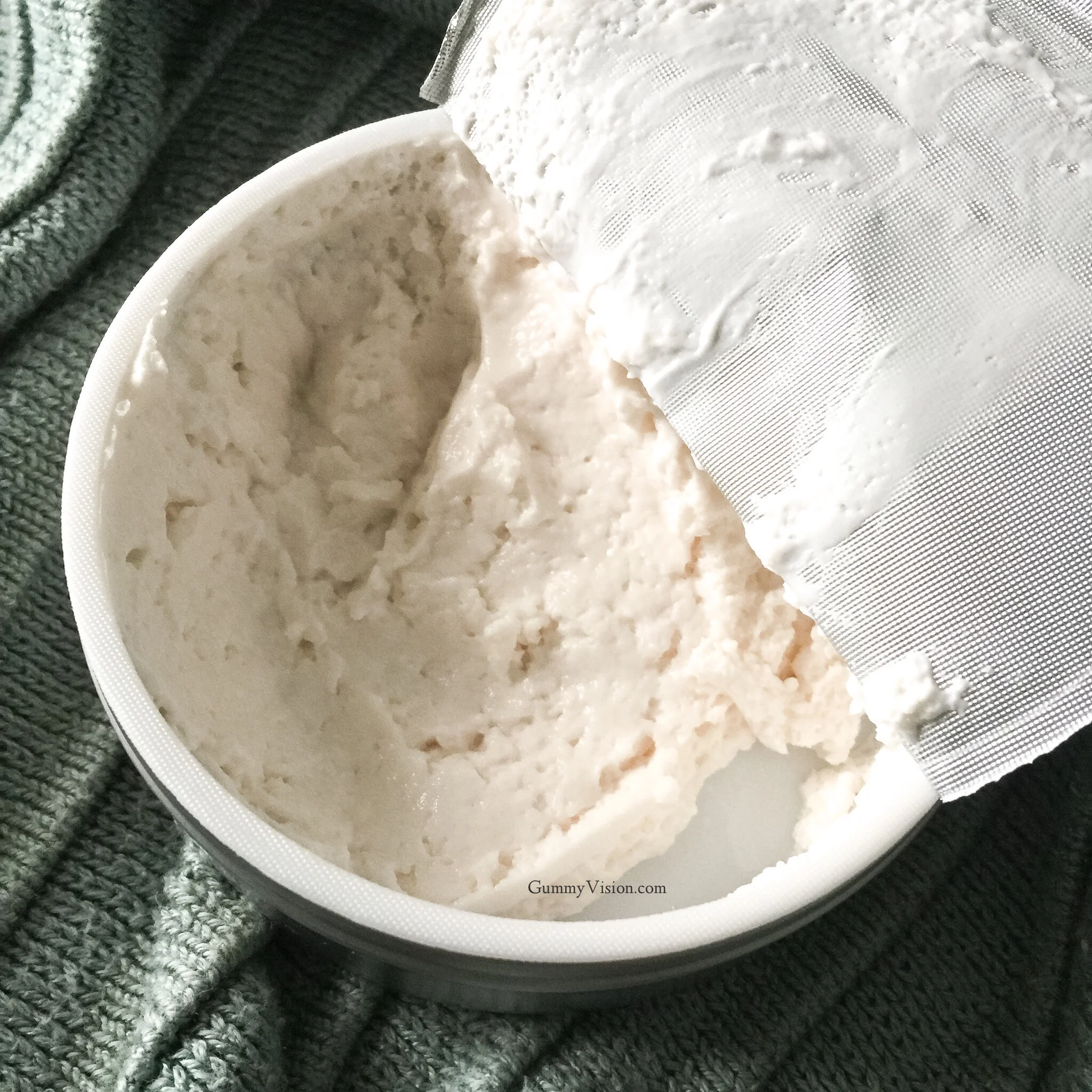 L'Occitane Whipped Body Cream - www.gummyvision.com