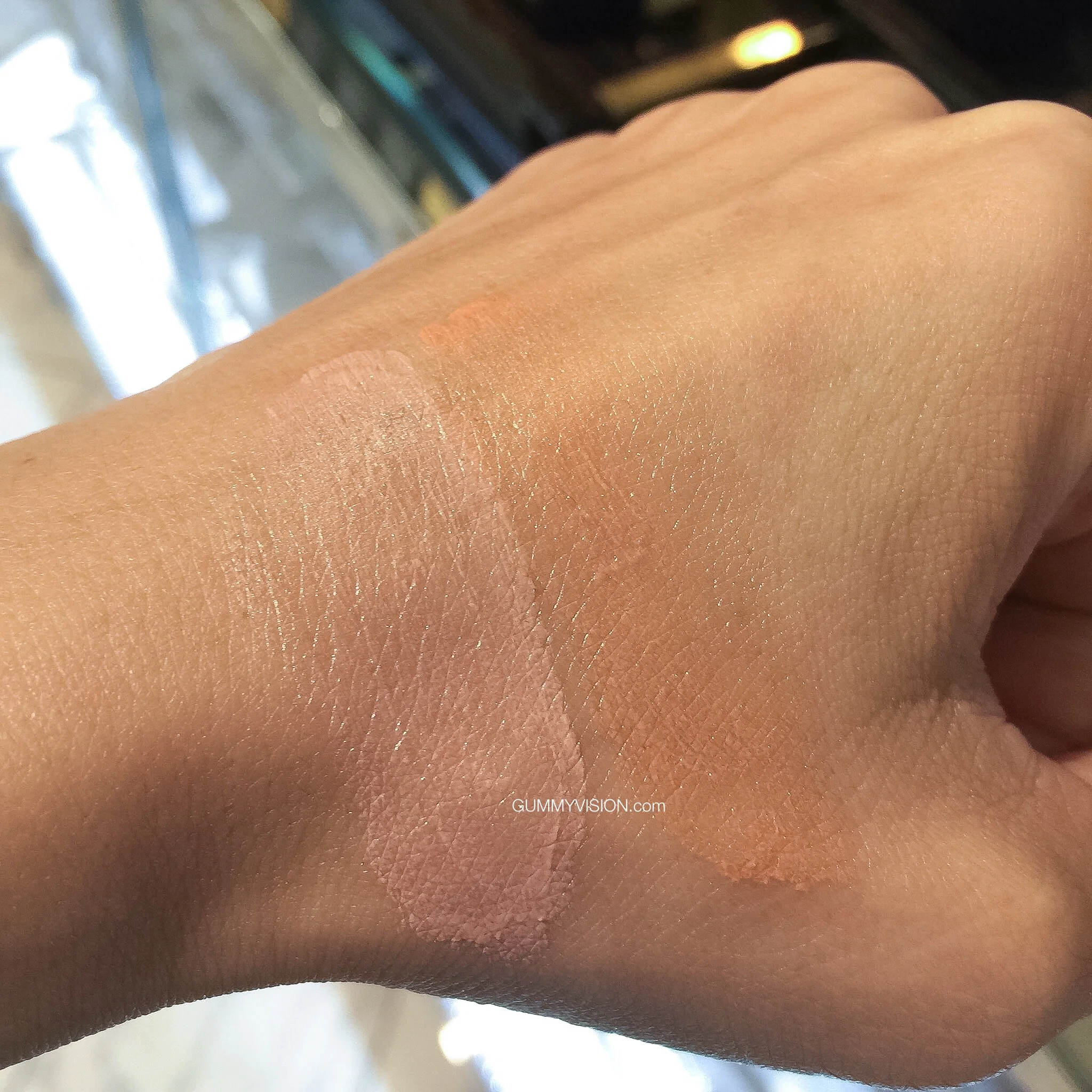 Tom Ford Fall 2015:  Complexion Enhancing Primers in Pink (left) and Peach (right) - gummyvision.com