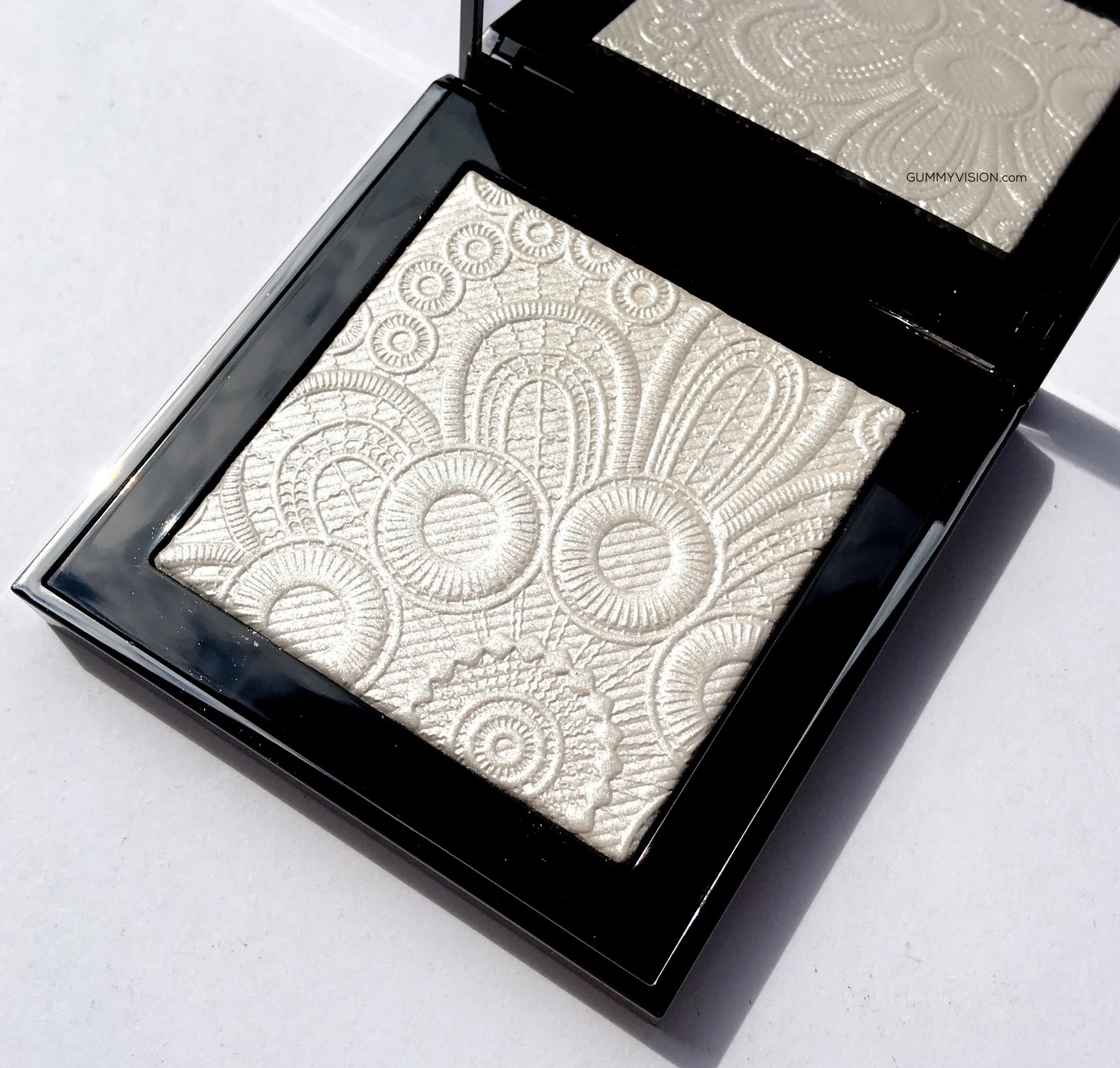 Burberry S/S Runway Palette in No. 1 White - Makeup Collection: April 2016