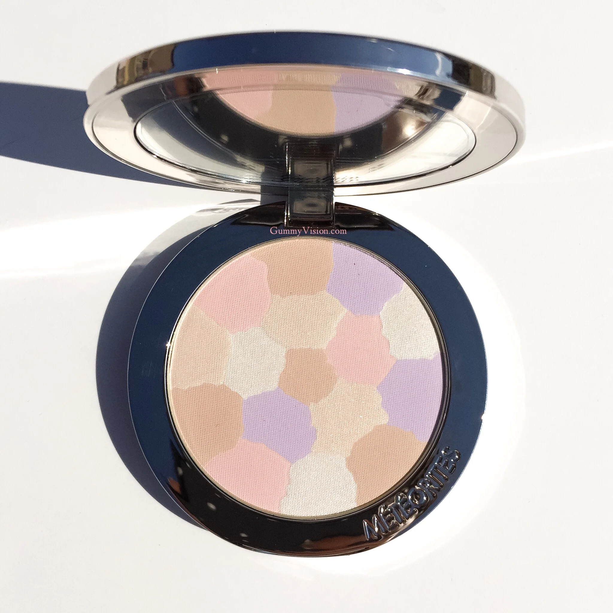 Guerlain Meteorites Compact in 03 Medium - gummyvision.com