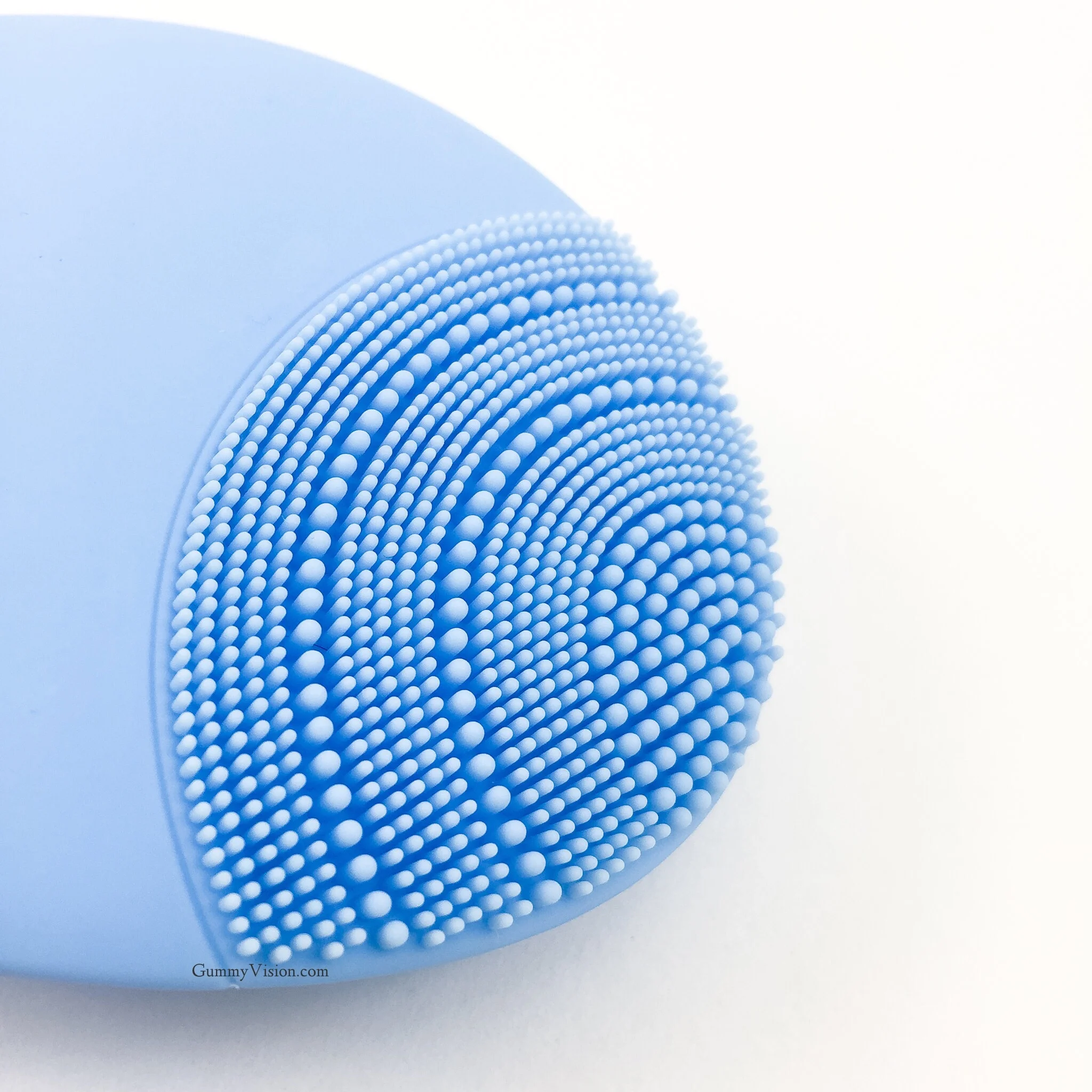 Foreo Luna for Combination Skin - www.gummyvision.com