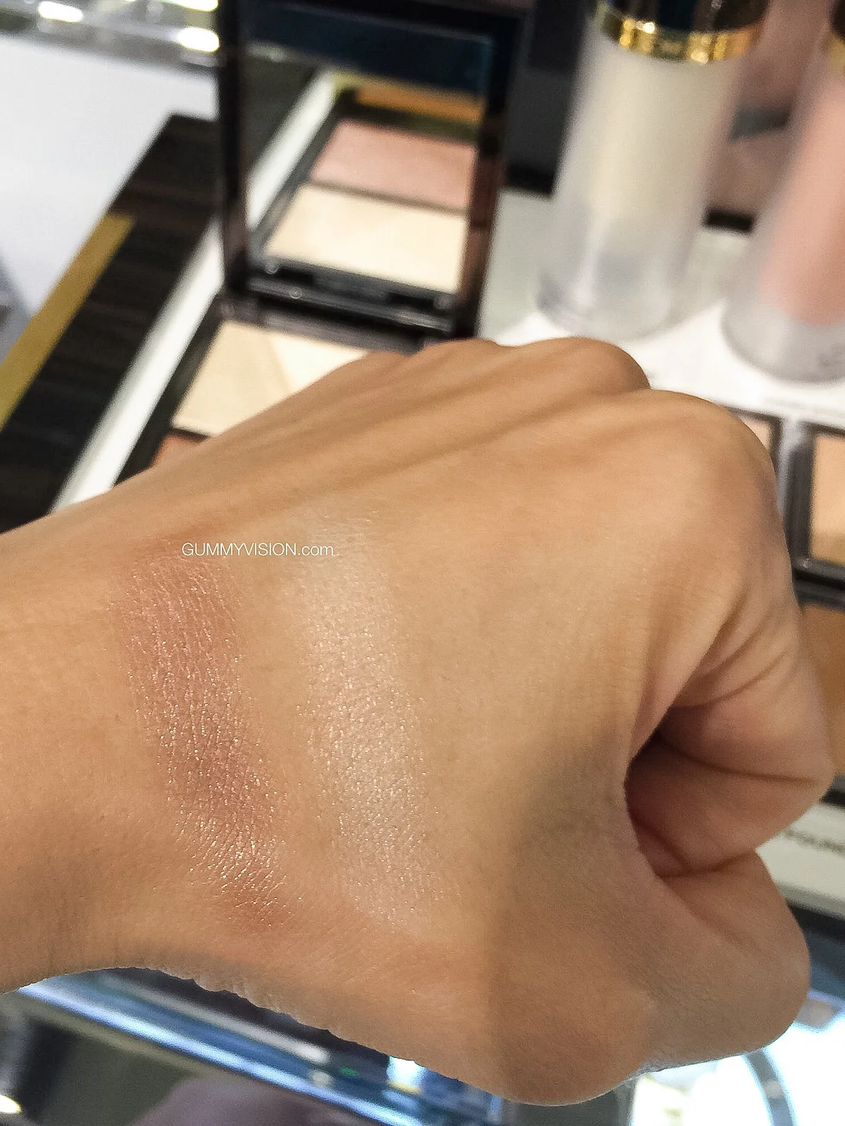 Tom Ford Fall 2015:&nbsp;Skin Illuminating Powder Duo in Moodlight - gummyvision.com